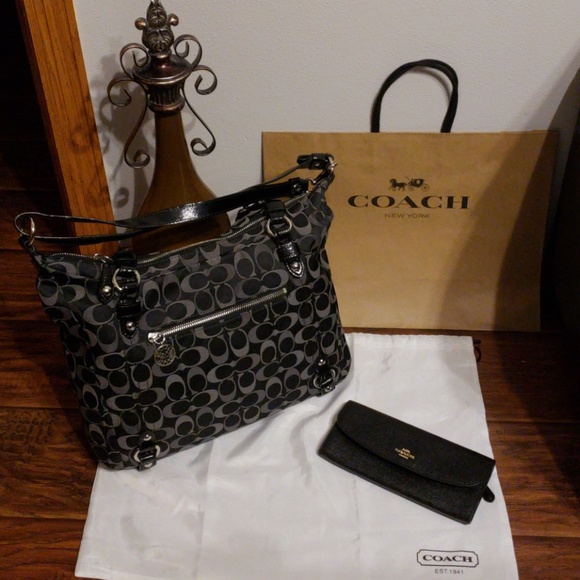 Authentic coach purse only - Picture 1 of 8